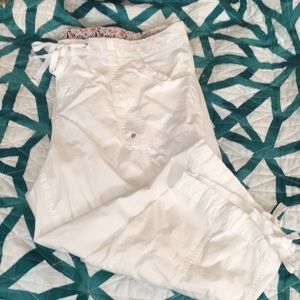 White cargo capris